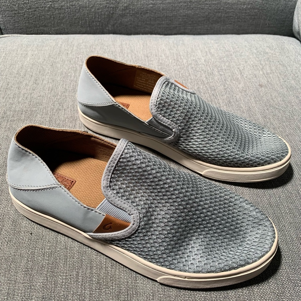 Casual OluKai Pehuea in Gray